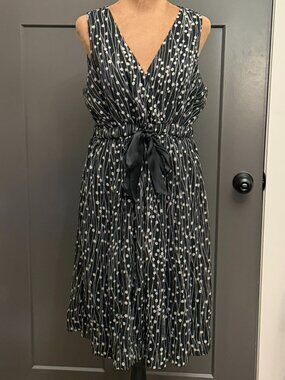 Motherhood Maternity Sleeveless Empire Waist Dress — Size Large